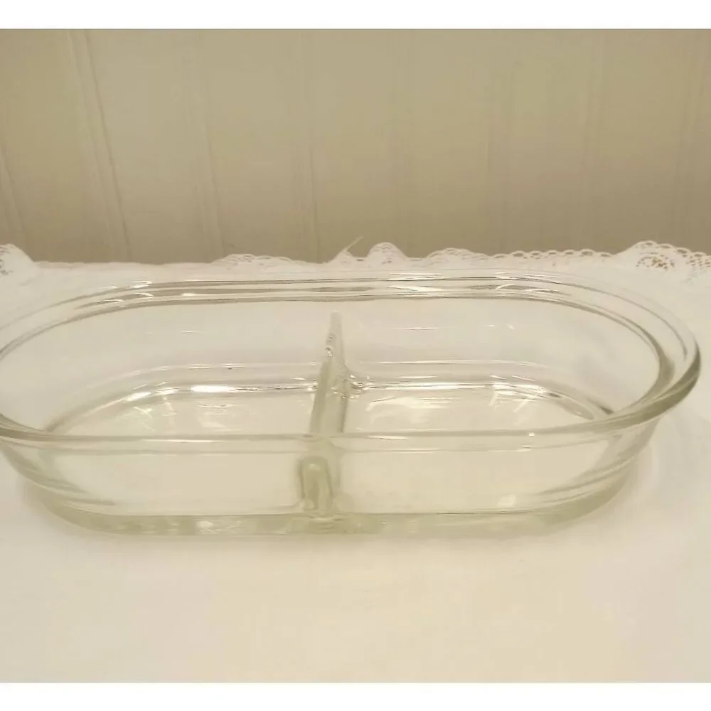 Pyrex, clear divided dish. # 8300- og, 2 cups , 470 ml, heat n serve - Picture 1 of 9